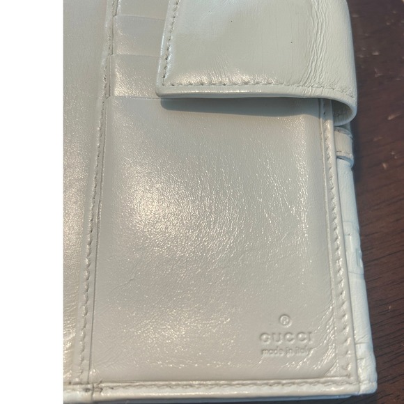 Gucci Embossed Monogram Leather Bi Fold Wallet #99 - Picture 3 of 16